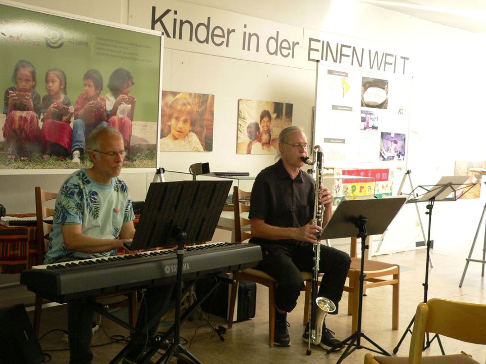 Musikalische Weltreise: Manfred Heinen (l.) und Jürgen Lösche